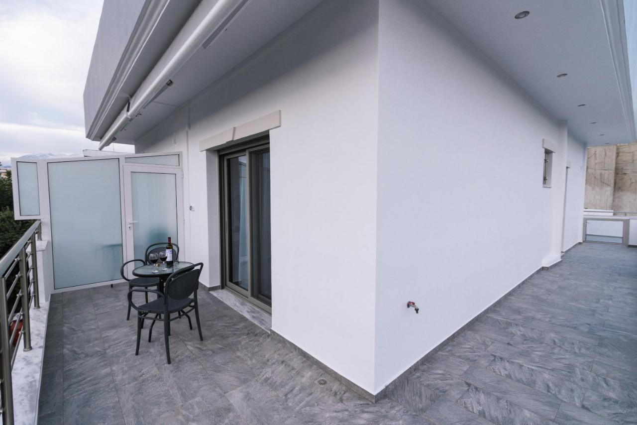 Lychnos Apartments Камиларион Экстерьер фото