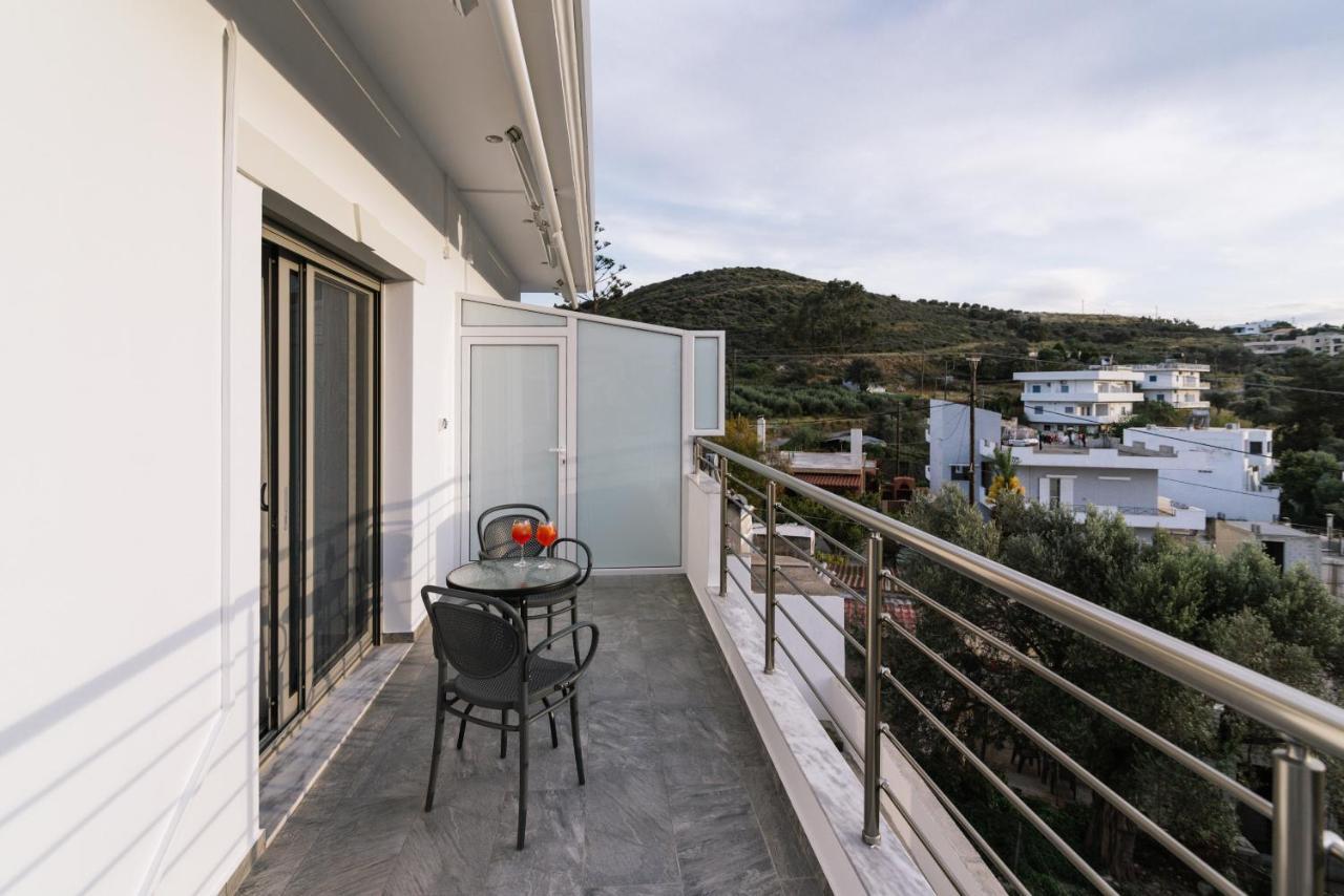 Lychnos Apartments Камиларион Экстерьер фото